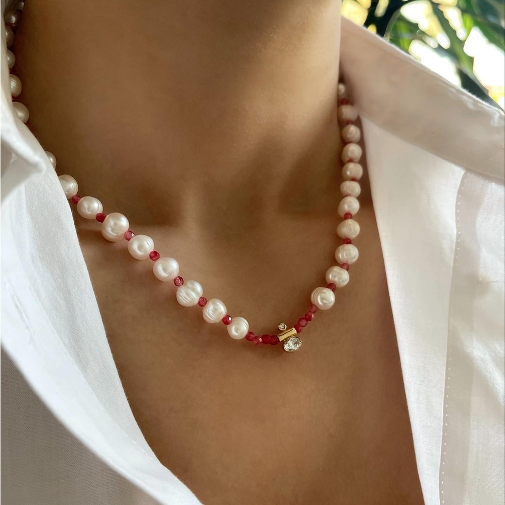 Beaded necklace